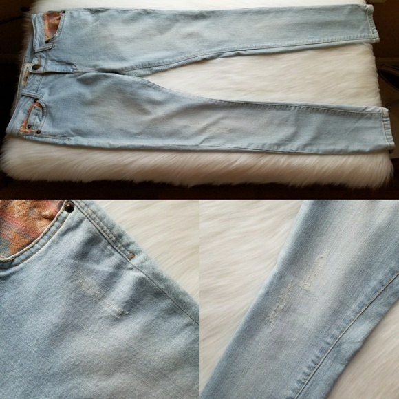 NWOT - Forever 21 Aztec Print Pocket Jeans - Picture 4 of 8